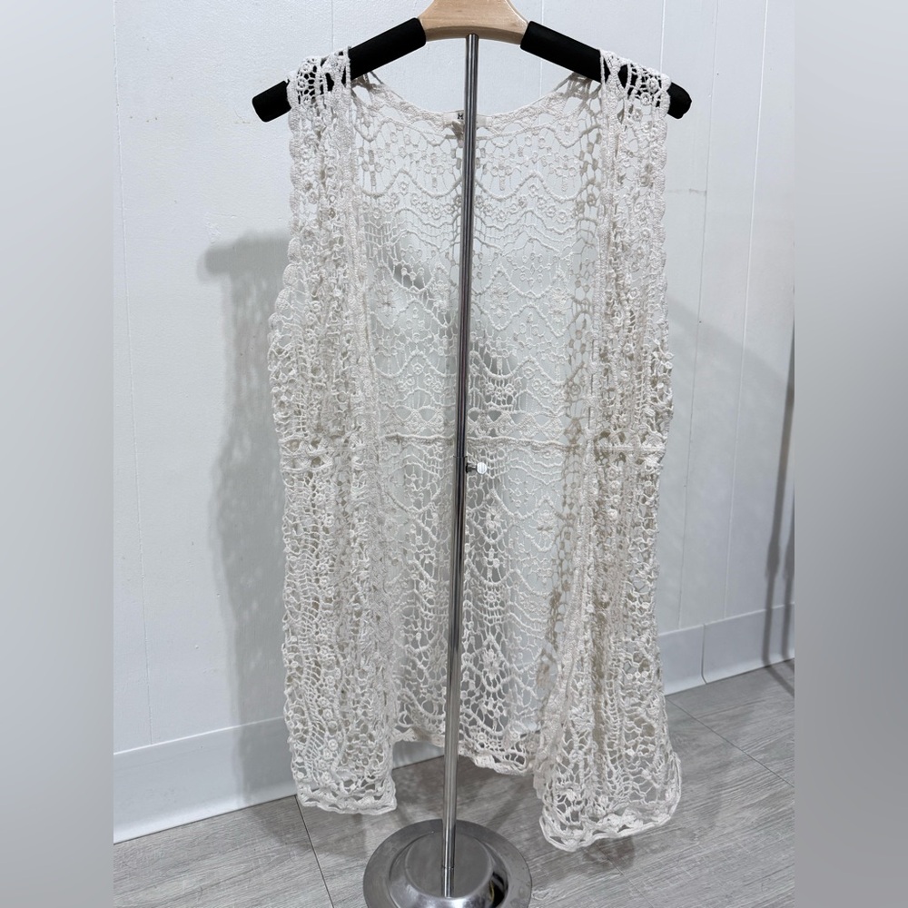 Mudd Cream Lace Maxi Skirt